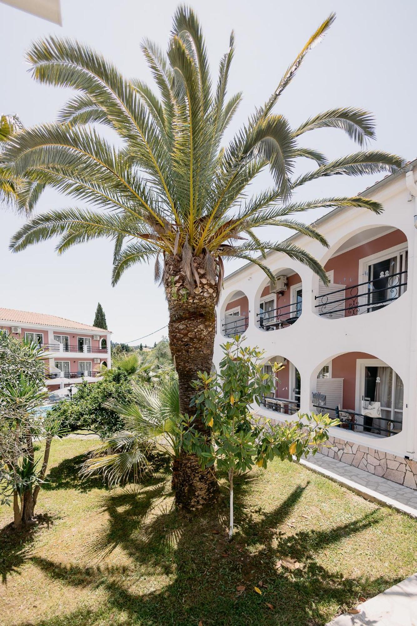 Mathraki Resort Gouvia Bagian luar foto