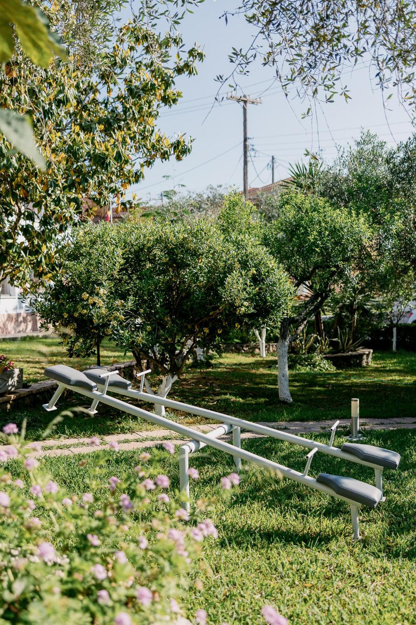 Mathraki Resort Gouvia Bagian luar foto